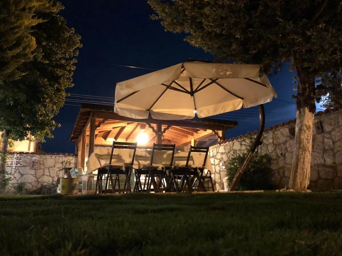 Oda ve Kahvaltı Bizim Ev Otel Alaçatı İzmir