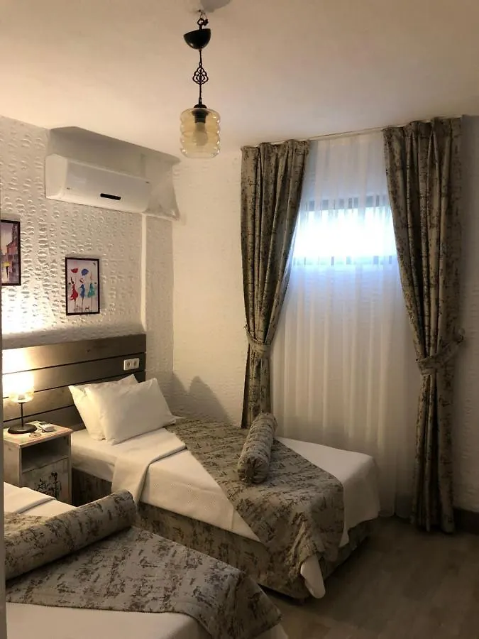 Bizim Ev Otel Alacati İzmir B&B