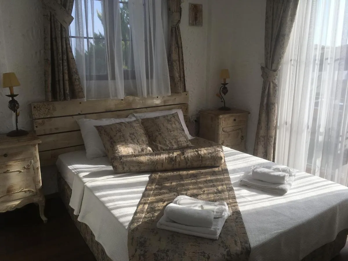 Bed and Breakfast Bizim Ev Otel Alacati Σμύρνη