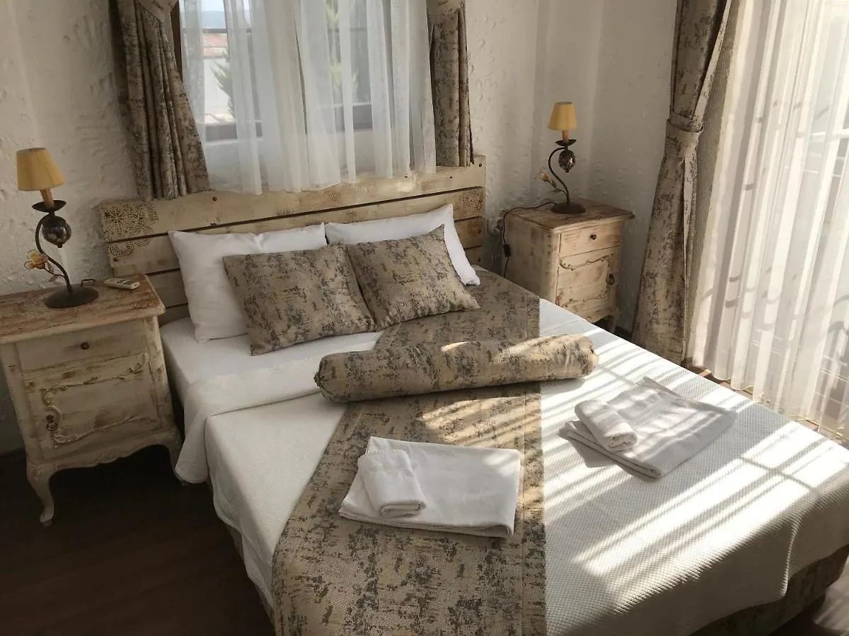 Bed and Breakfast Bizim Ev Otel Alacati Σμύρνη