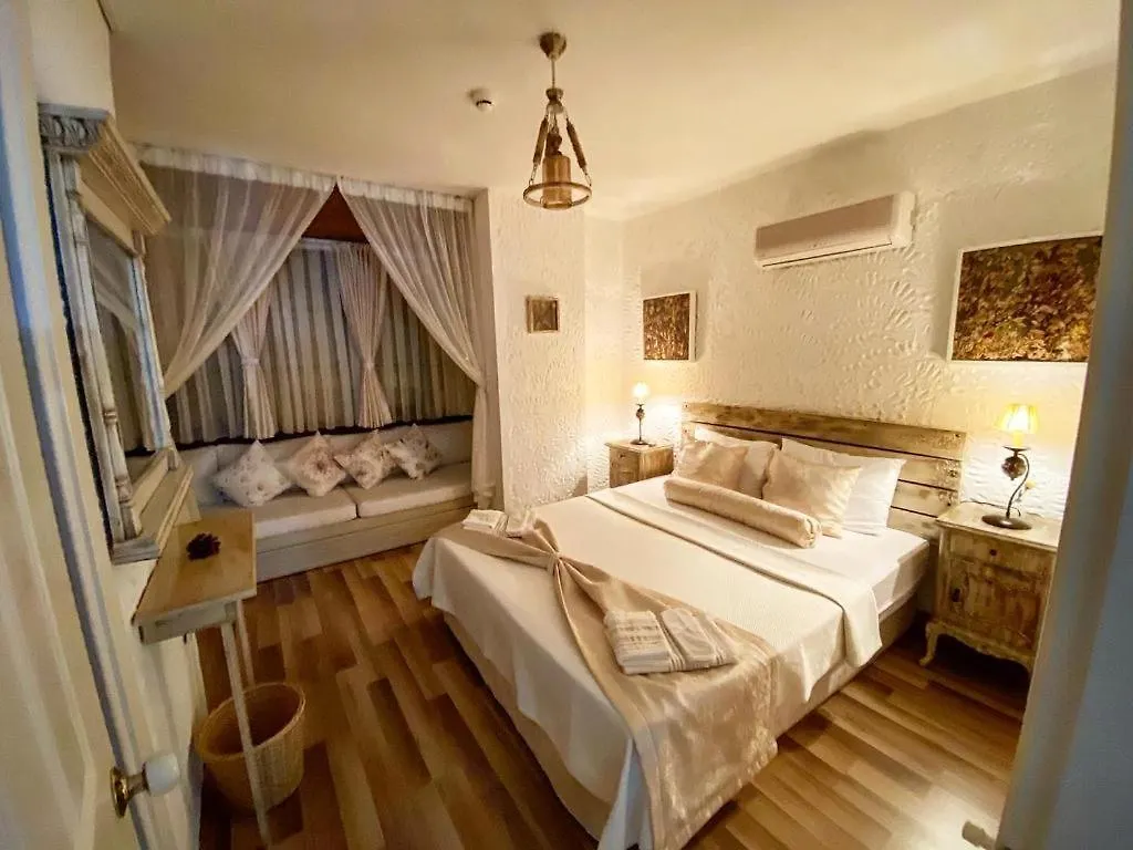 Bizim Ev Otel Alacati Σμύρνη 0*,